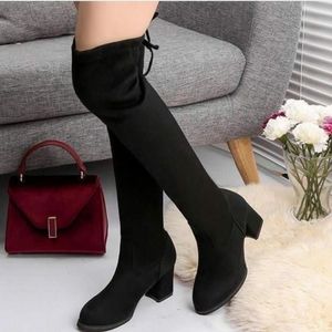 *Knee length boots*Premium quality🔥Size 36 to 40